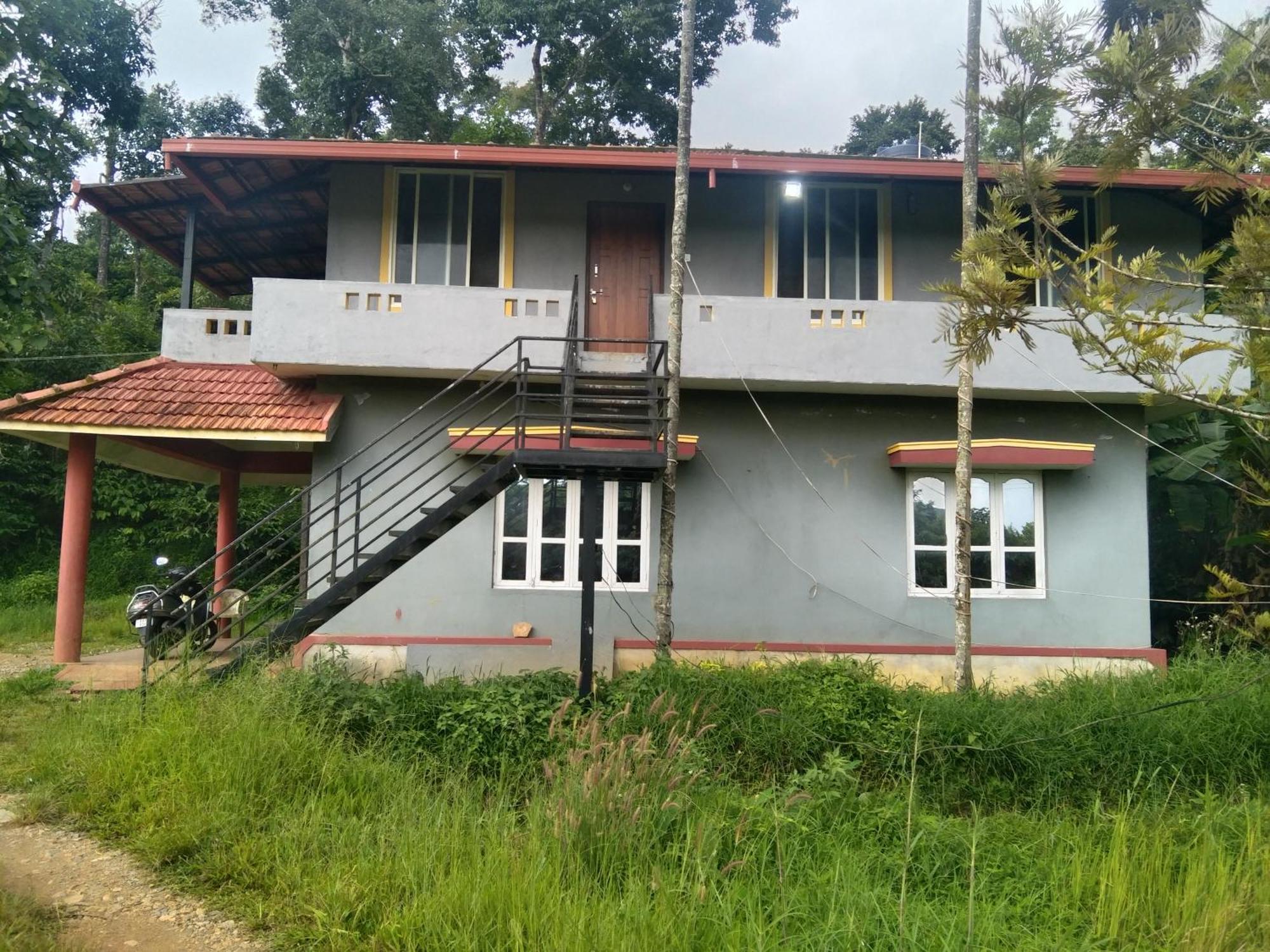 Samz Estate Stay 2Bhk 마디케리 외부 사진