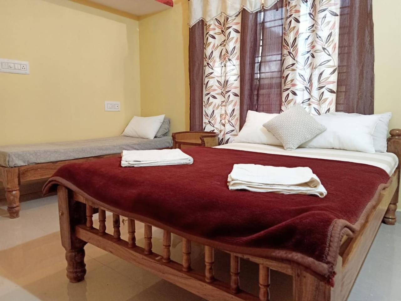 Samz Estate Stay 2Bhk 마디케리 외부 사진