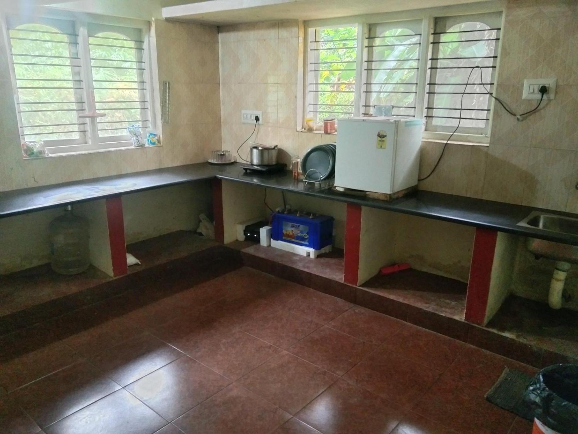 Samz Estate Stay 2Bhk 마디케리 외부 사진